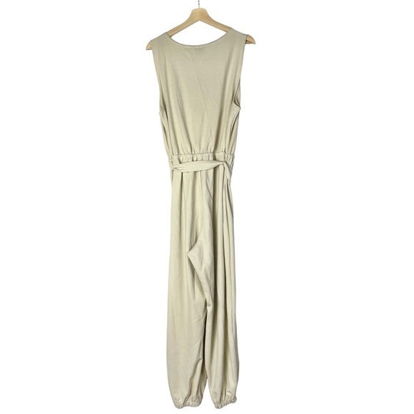 ASOS Design Oatmeal Beige Button Through Cuffed Jumpsuit 12 - Picture 2 of 5